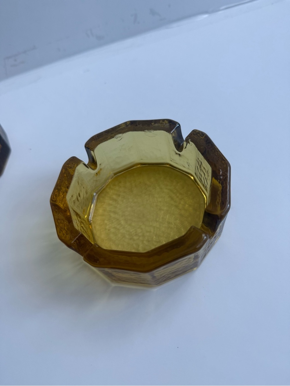 Vintage Blenko MCM Amber Art Glass Ashtray Mid Century Decor Pebbled 4 Notch Set - Picture 2 of 9